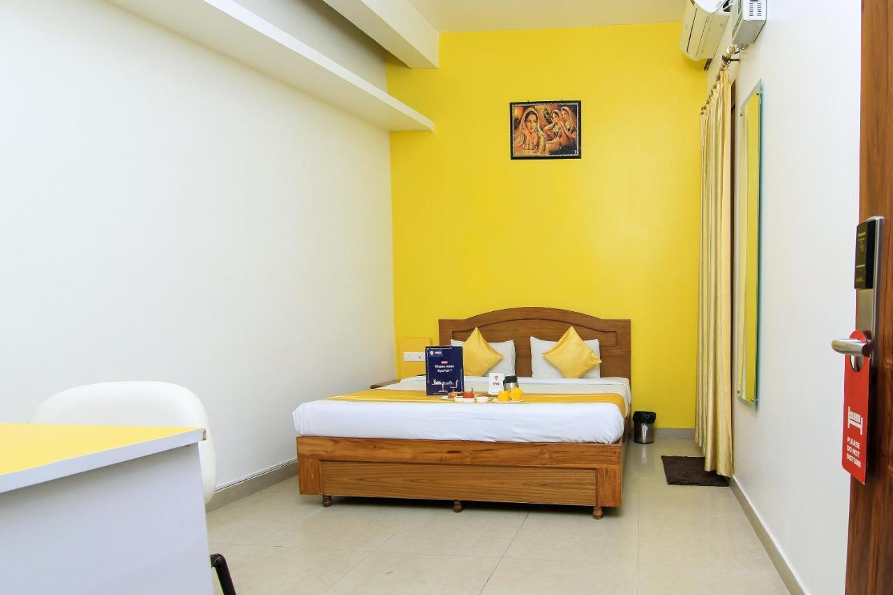 Oyo Flagship 4434 Earth Inn Lucknow Extérieur photo