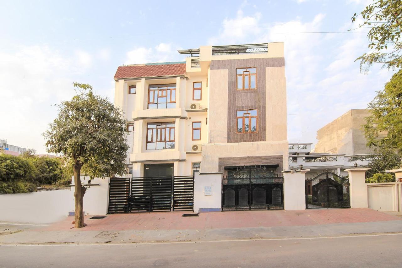 Oyo Flagship 4434 Earth Inn Lucknow Extérieur photo
