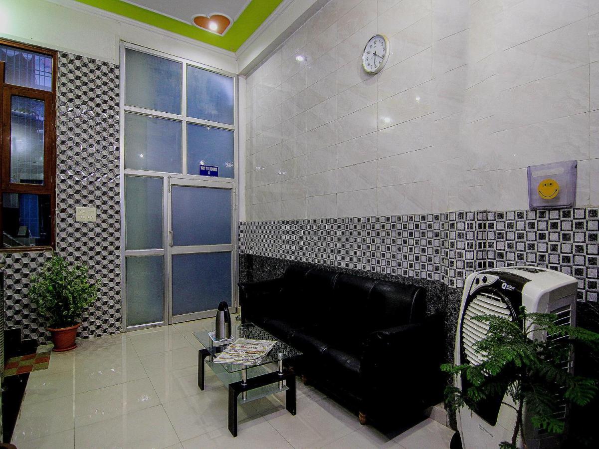 Oyo Flagship 4434 Earth Inn Lucknow Extérieur photo