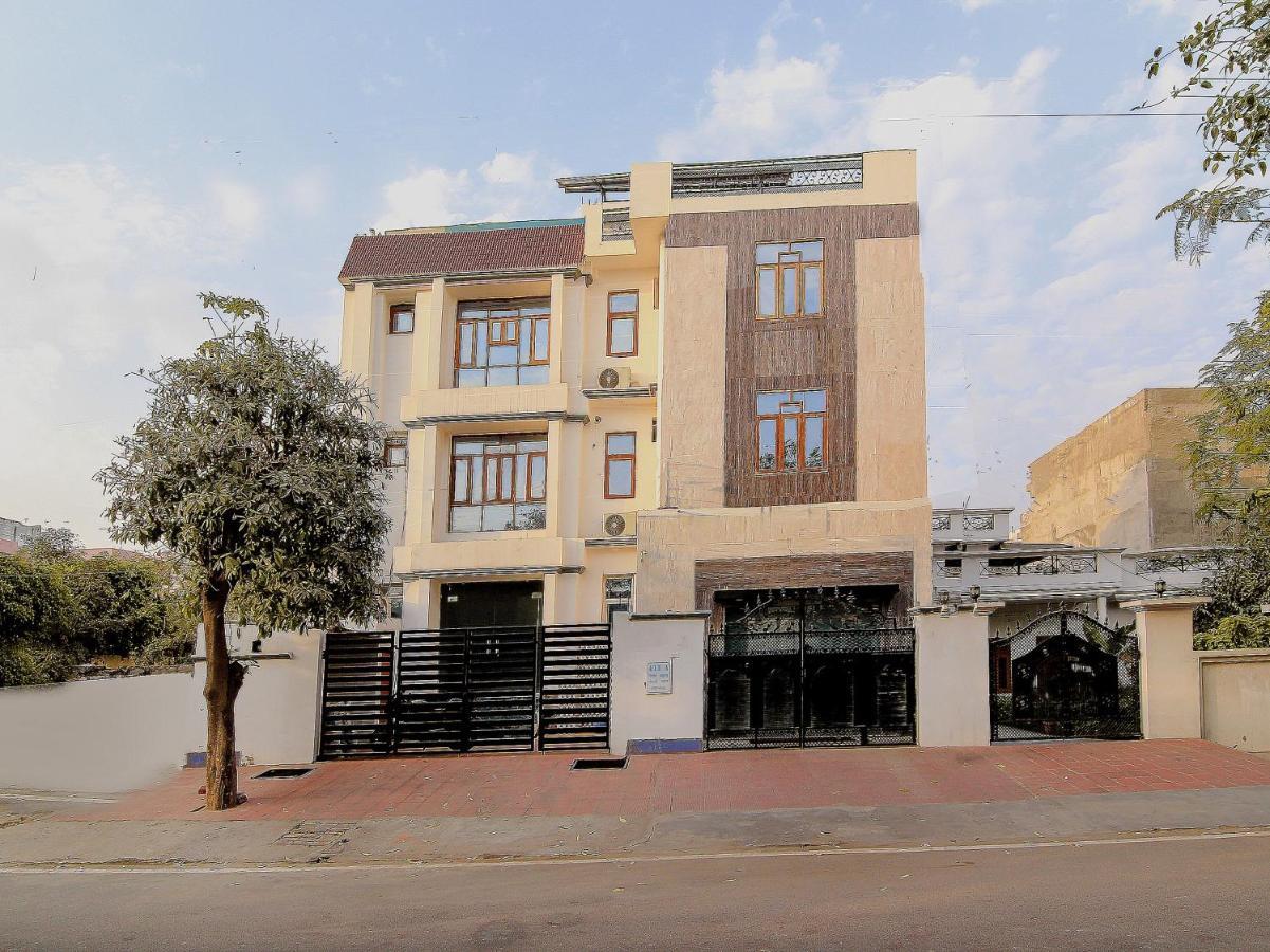 Oyo Flagship 4434 Earth Inn Lucknow Extérieur photo